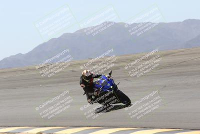 media/Apr-10-2022-SoCal Trackdays (Sun) [[f104b12566]]/Bowl (11am)/